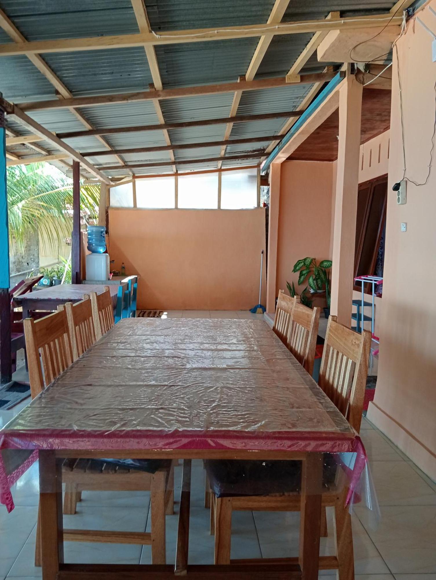 Mamalis Homestay Manado Exterior foto